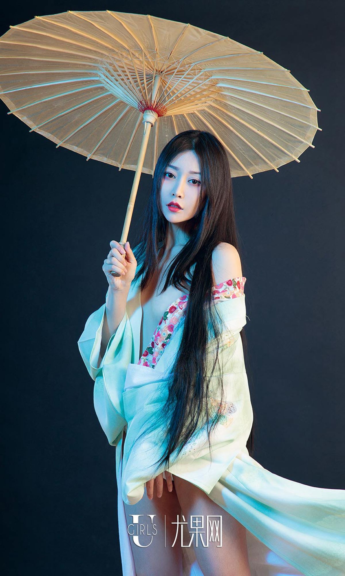 [Ugirls尤果网] 爱尤物专辑 2019.02.14 NO.1366 豌豆公主 姹紫嫣红